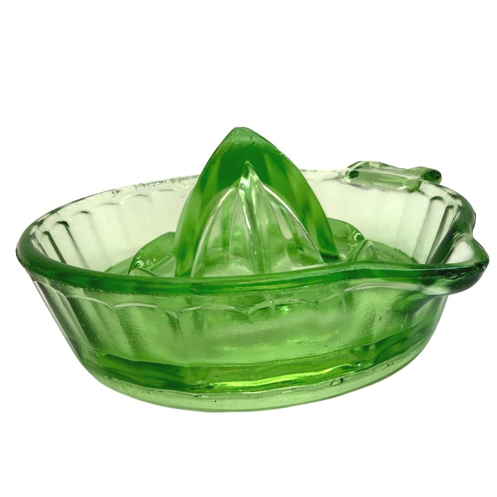 Vintage Uranium‎ Glass Citrus Juicer Reamer AS-IS Chip Bottom UV Glow - Picture 3 of 12
